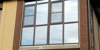 Холодное остекление французского балкона с наружней ламинацией
